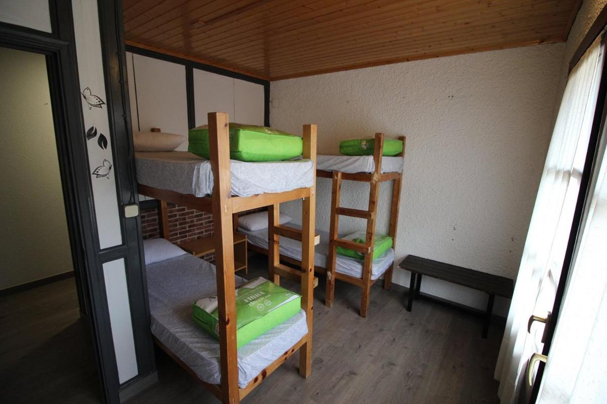 Albergue Triton - Villanua Exterior photo